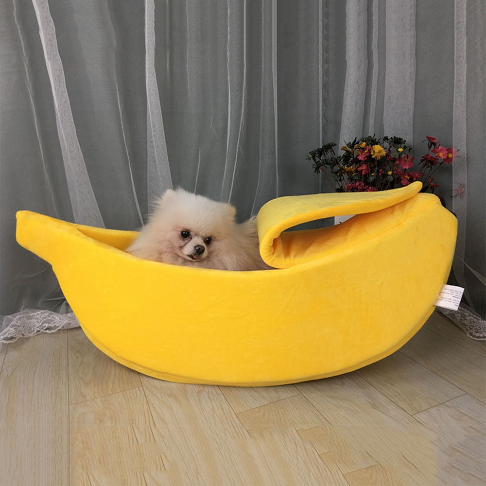 Comfortable and Washable Banana Shape Pet Bed | Ideal for Small Dogs, Cats, and Kittens in Various Sizes and Colours
