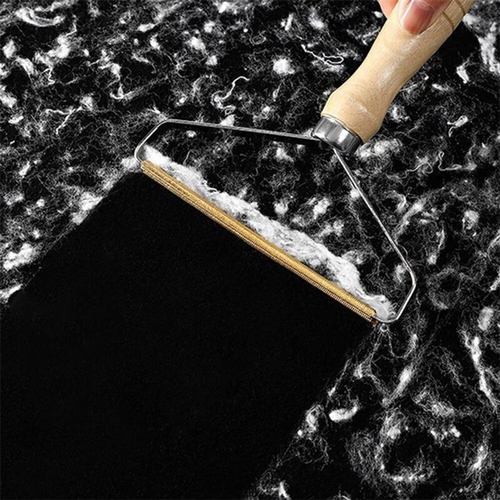 Wooden Lint Remover | Wool & Pet Hair Removal Scraper for Clothing and Fabric Care