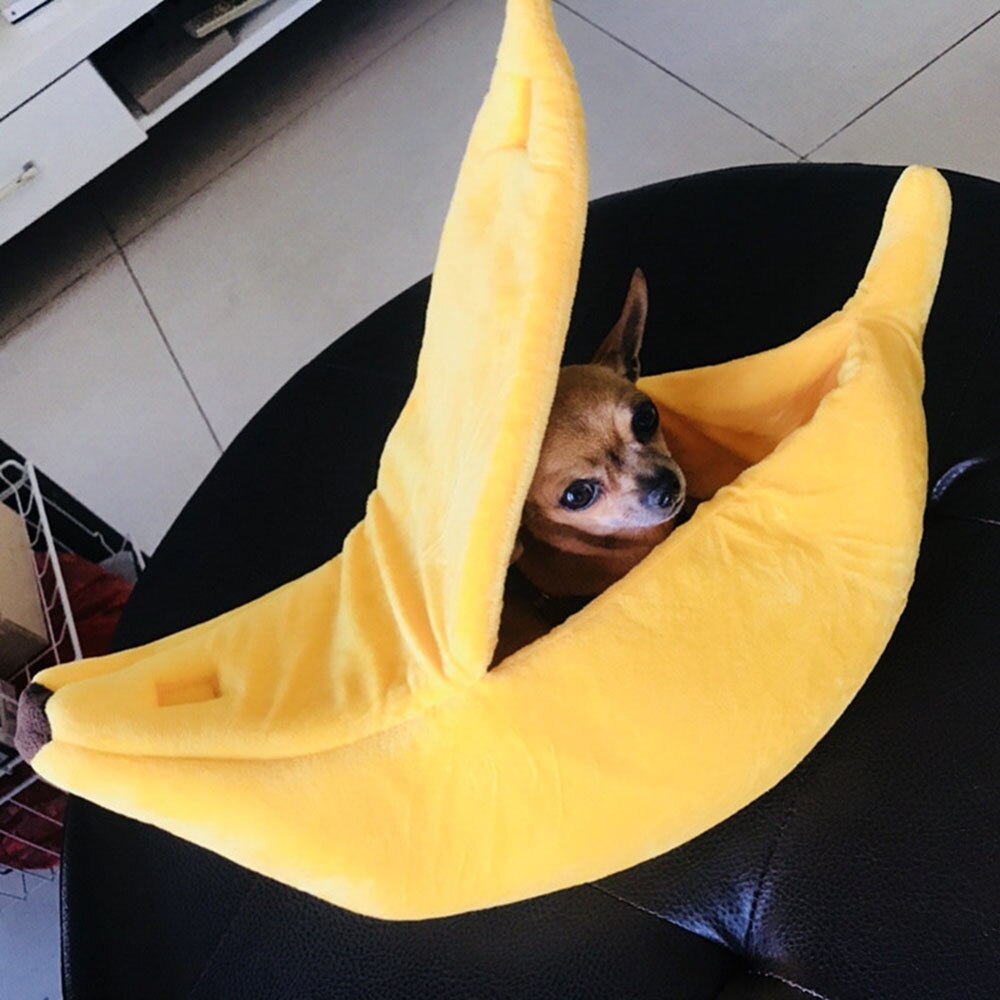 Comfortable and Washable Banana Shape Pet Bed | Ideal for Small Dogs, Cats, and Kittens in Various Sizes and Colours
